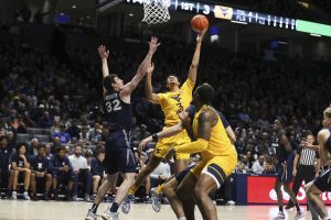 NOTEBOOK: No warm welcome for Huggins in Cincinnati